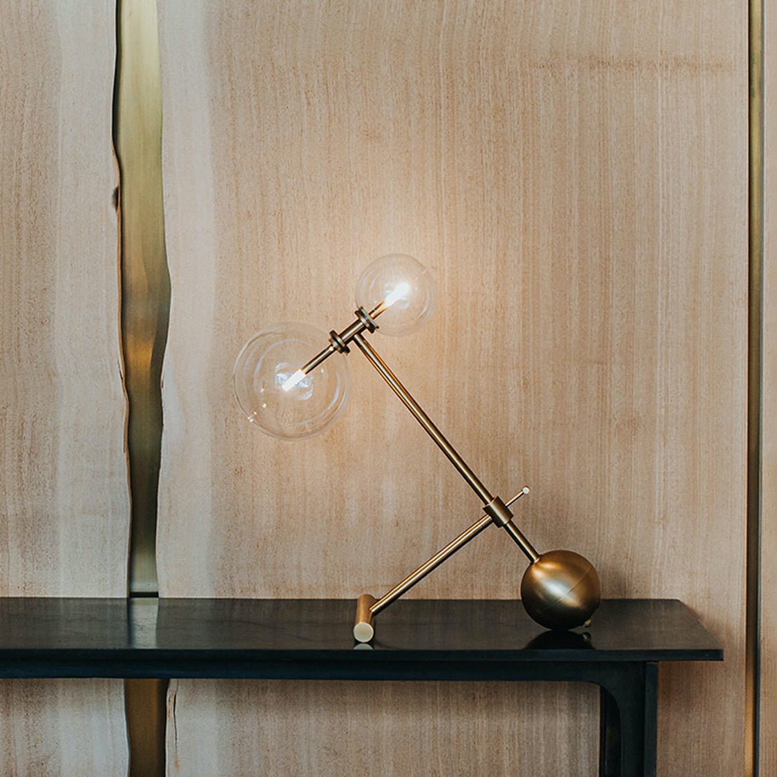 Deno moderne bordlampe