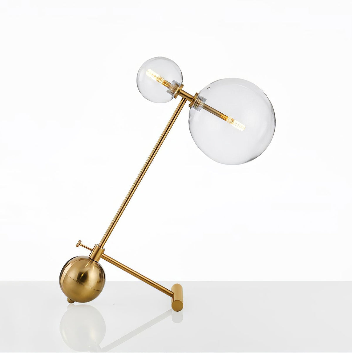Deno moderne bordlampe