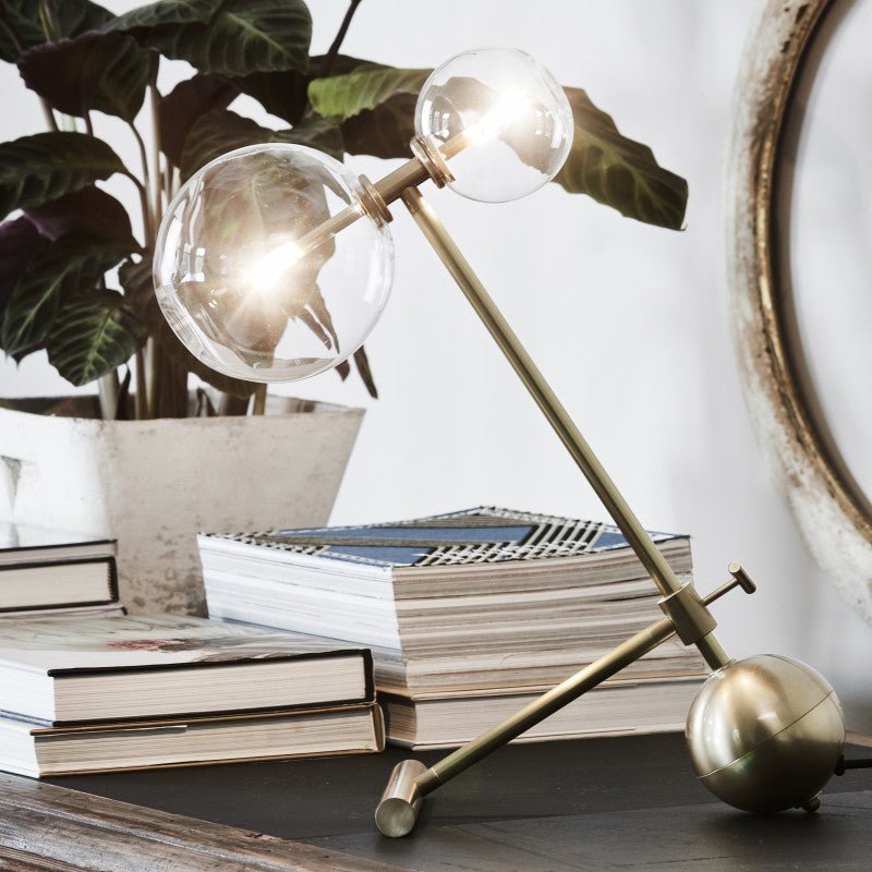 Deno moderne bordlampe