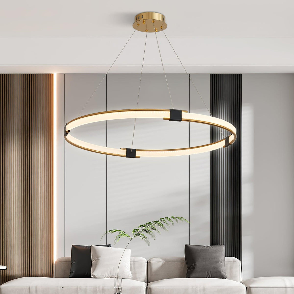 Lavi moderne lysekrone med gylden ring og LED-halo