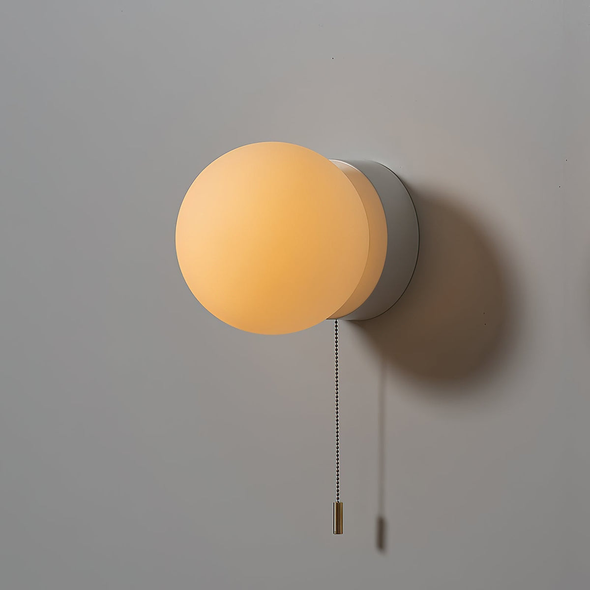 Reneette vägglampa