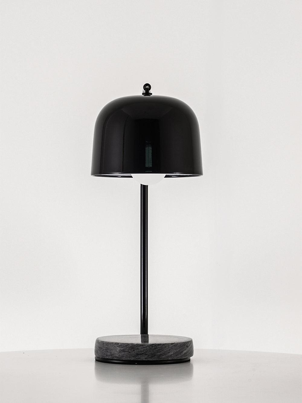 Candeeiro de mesa minimalista Noroora
