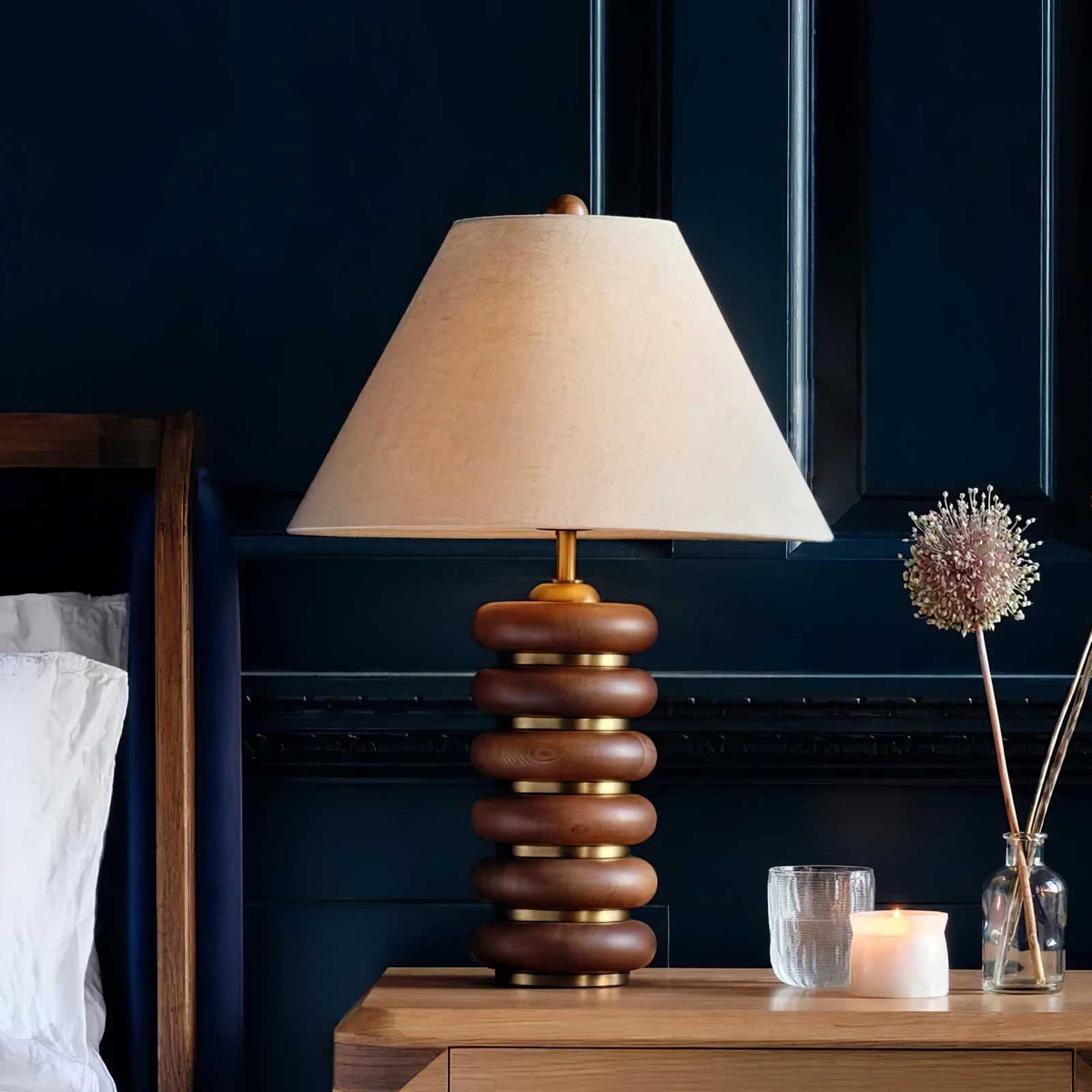 Rinalia minimalistisk bordslampa i trä