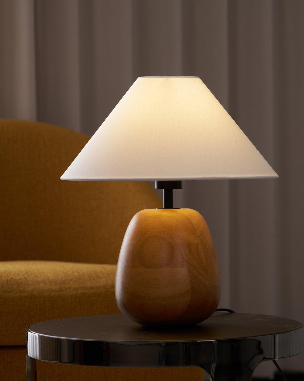 Mosa Table Lamp