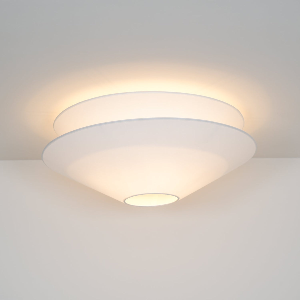 Ealo nordisk kunstnerisk loftslampe i stof