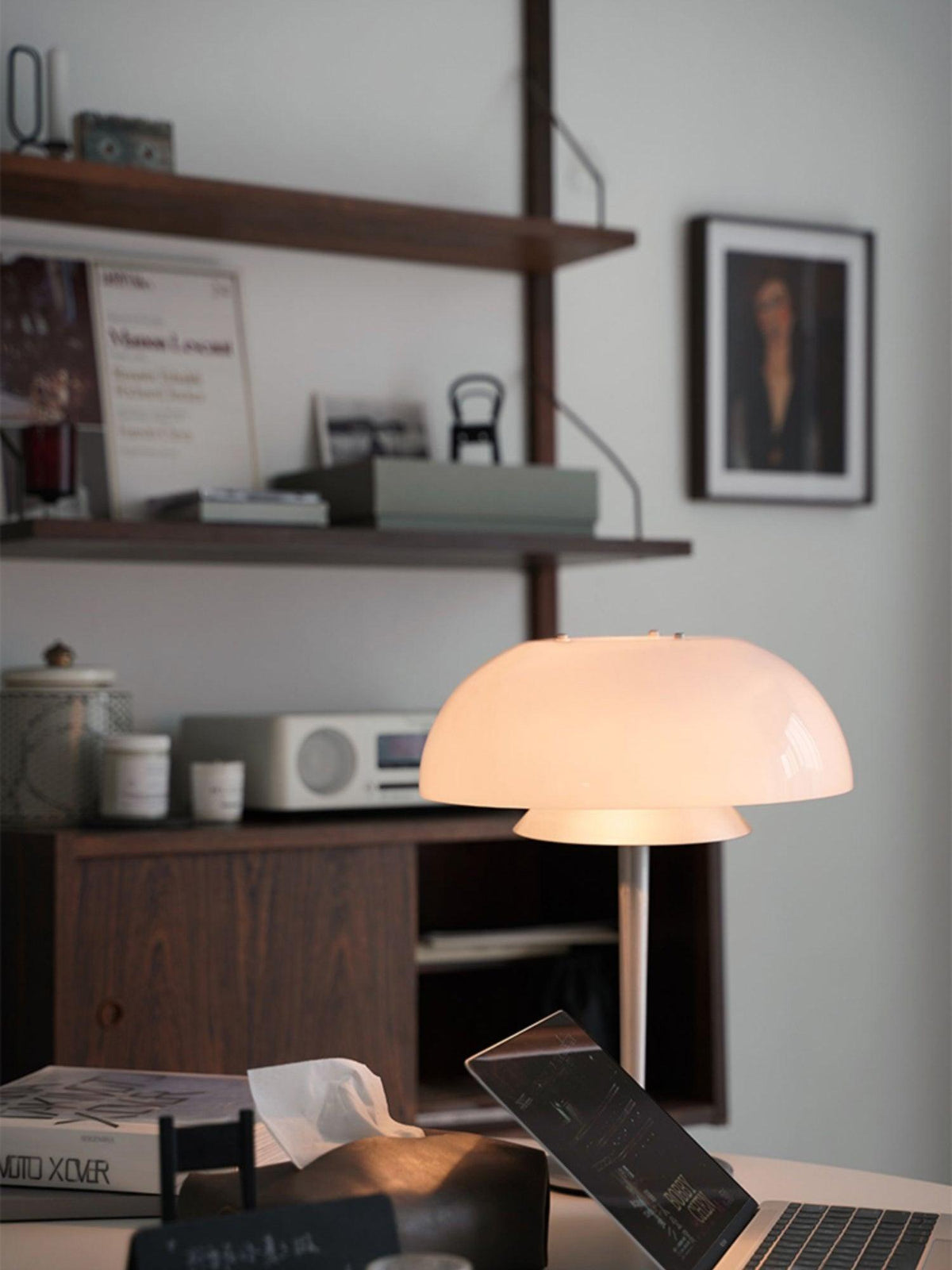 Nilten modern glasbordslampa