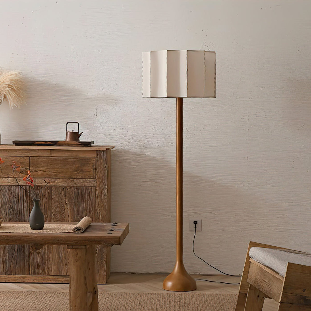 Candeeiro de pé Bexi, madeira minimalista