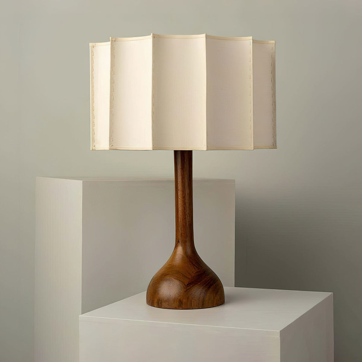 Livenq bordlampe i træ og stof retro