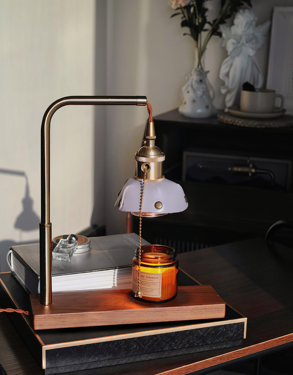 Clark modern bordslampa i trä