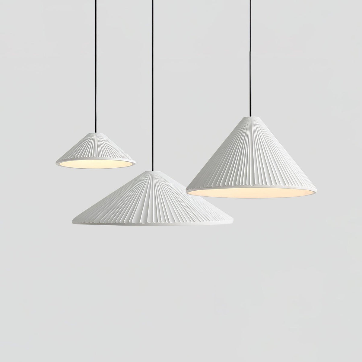 Cone Hat pendellampa i harts