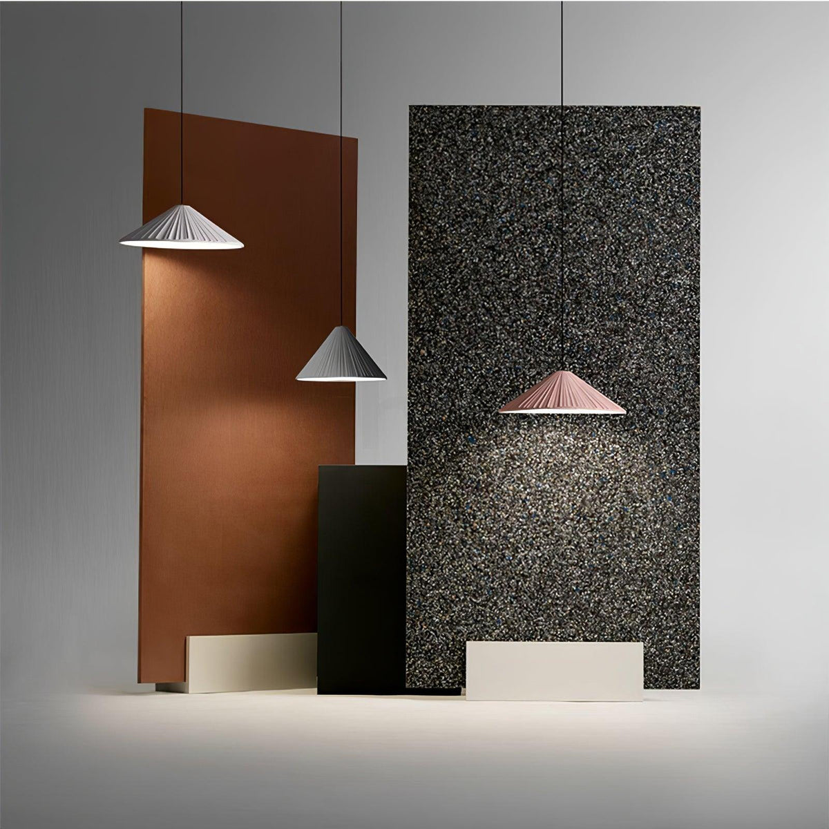 Cone Hat pendellampa i harts