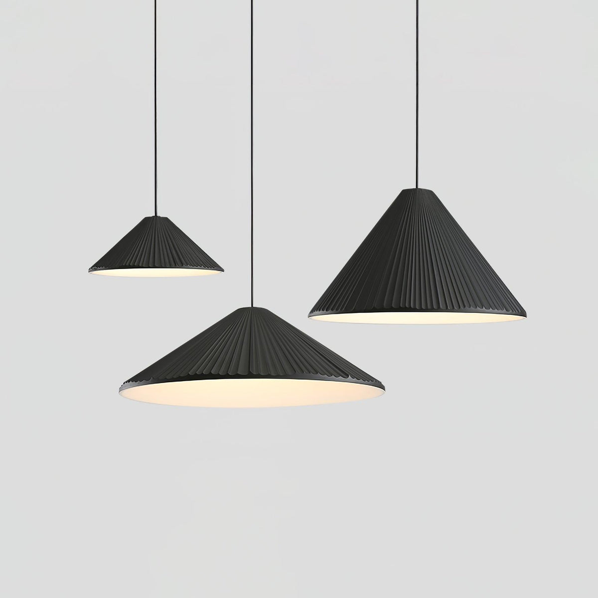 Cone Hat pendellampa i harts