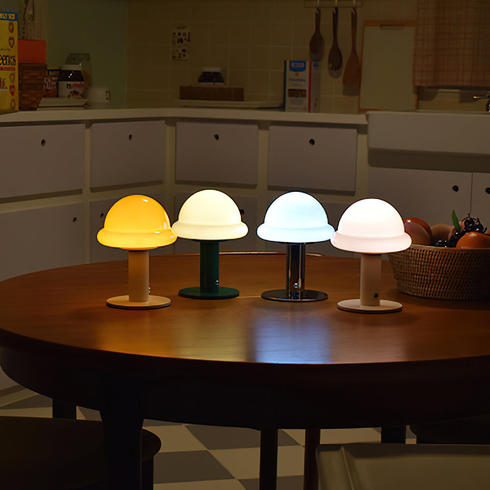 Liorelira Table Lamp