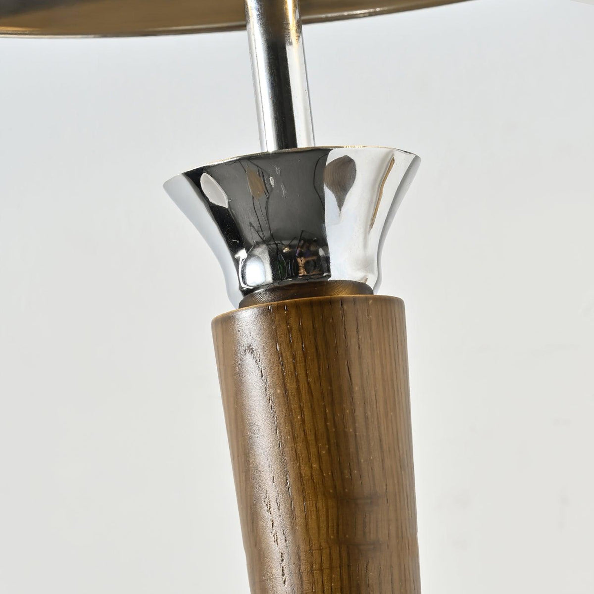 Viraivelle retro golvlampa i krom
