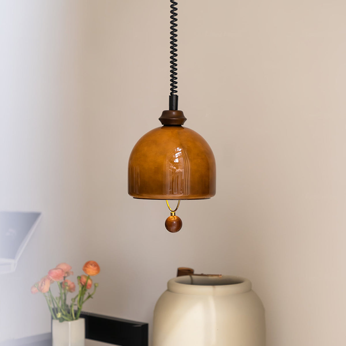 Elveise minimalistisk pendellampe i træ