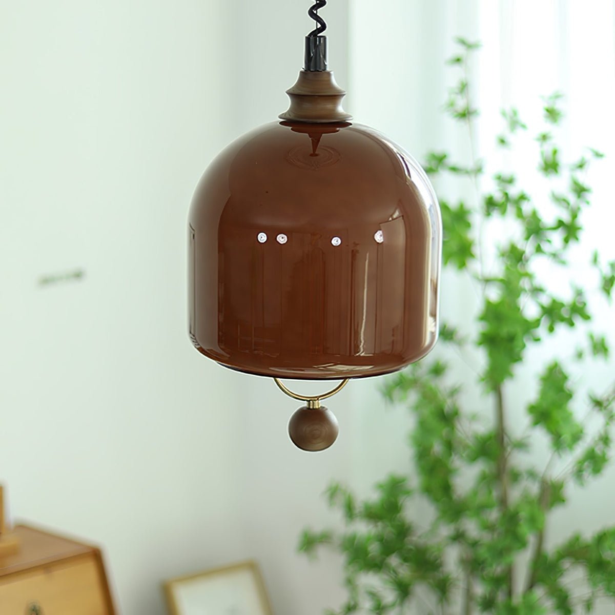 Elveise minimalistisk pendellampe i træ