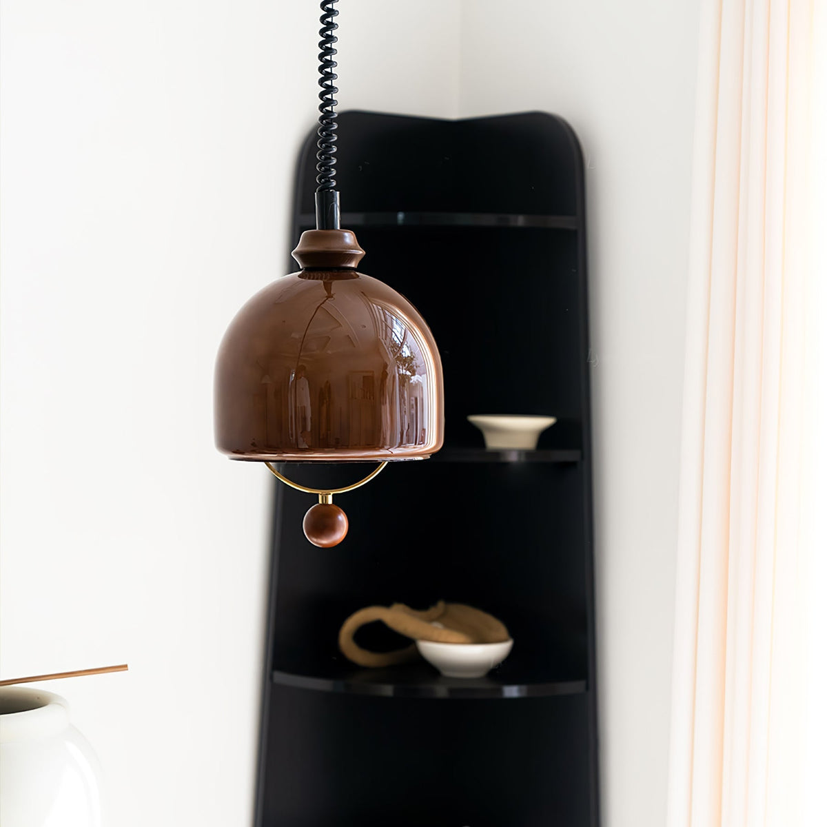 Elveise minimalistisk pendellampe i træ