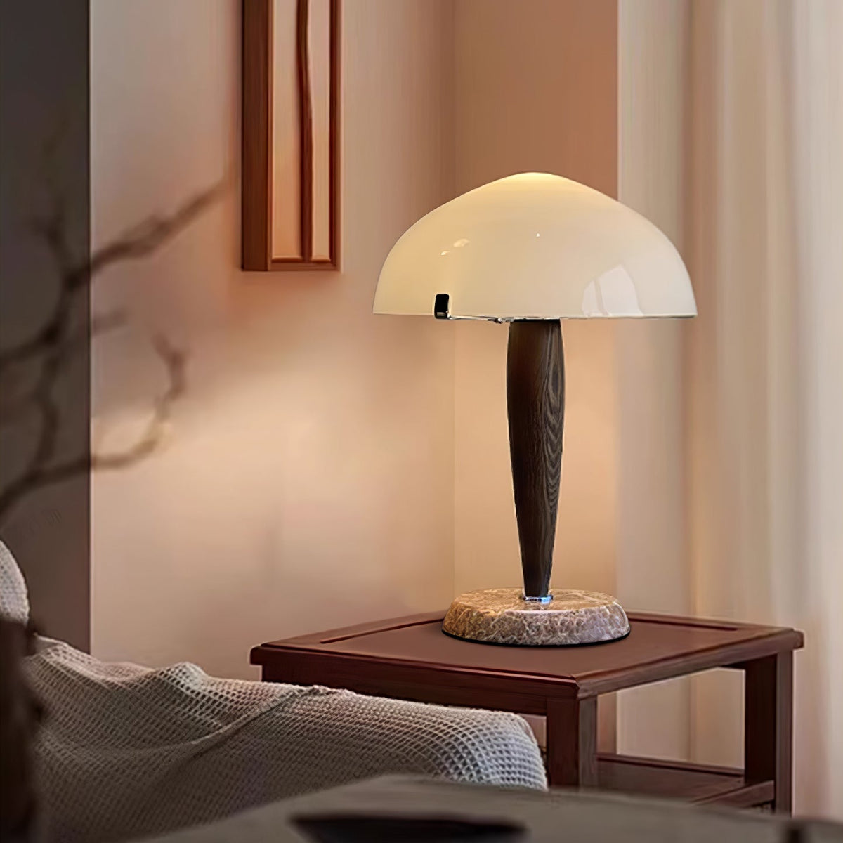 Candeeiro de mesa Emerson em madeira