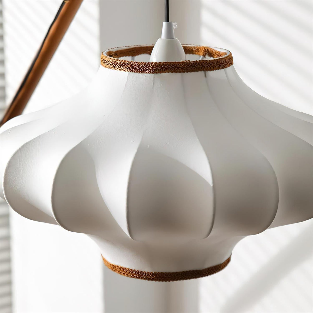 Oreluia-gulvlampe