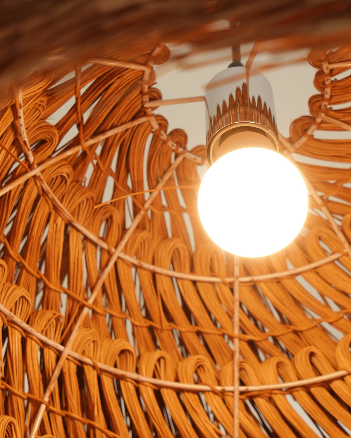 Candeeiro suspenso vintage em vime Wickora
