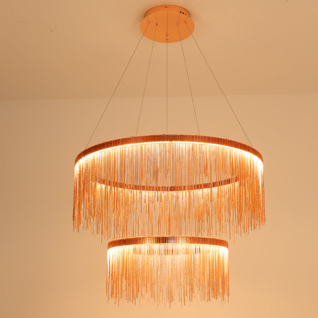 Arisha tupsuketjullinen art deco -riippuvalaisin, hopean-/kullanvärinen, olohuoneeseen/eteiseen