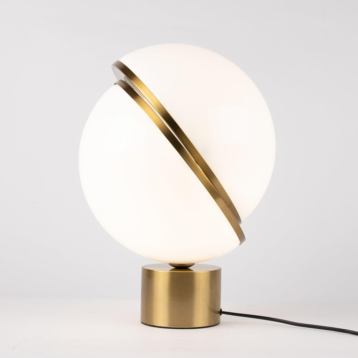Candeeiro de mesa futurista Solaria