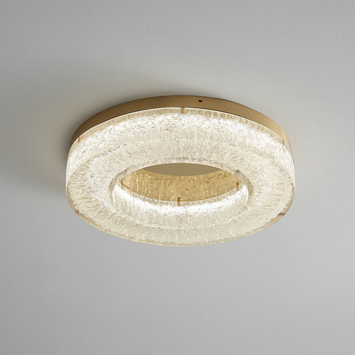Dovira cirkelformad taklampa i harts med iskrackelerad design