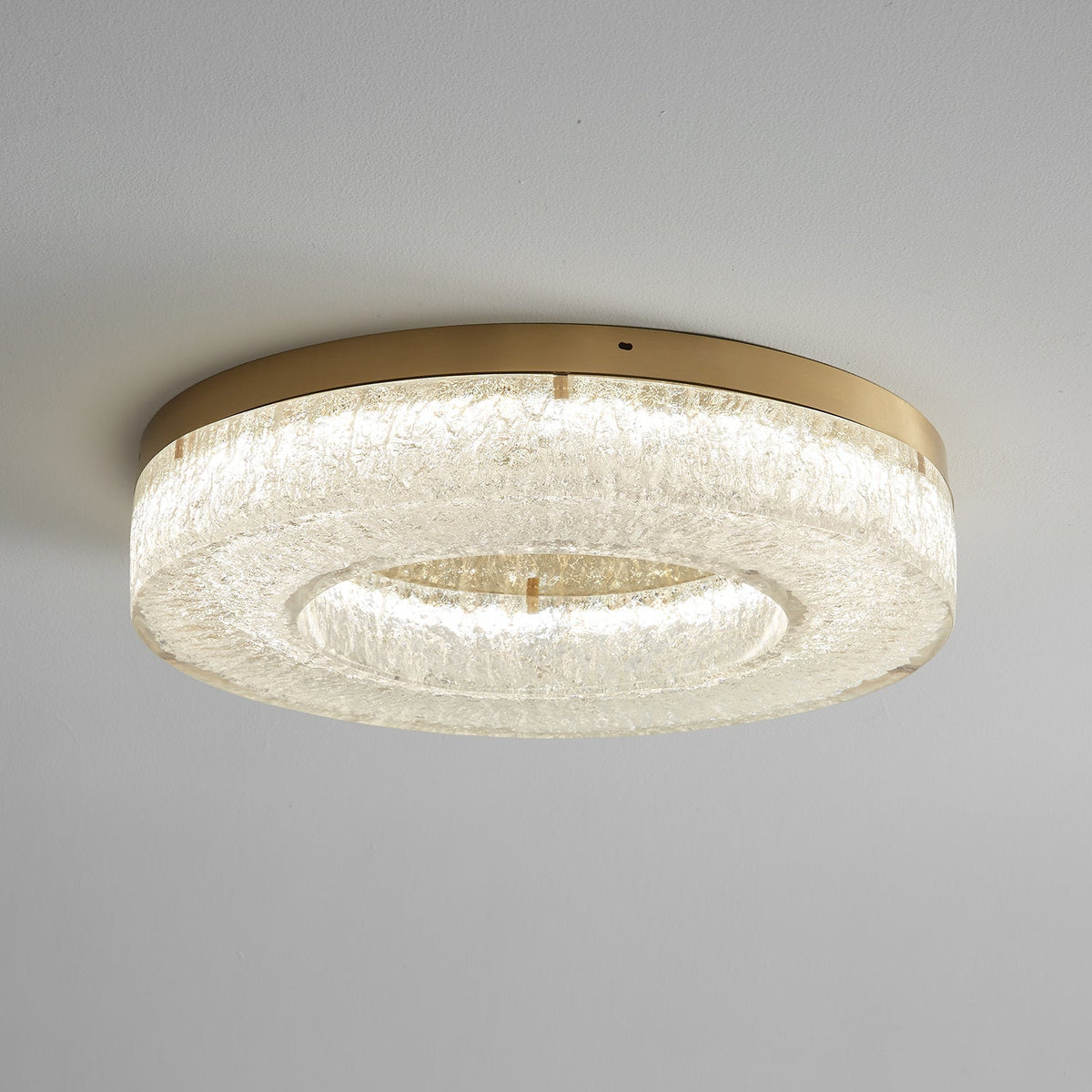 Dovira cirkelformad taklampa i harts med iskrackelerad design