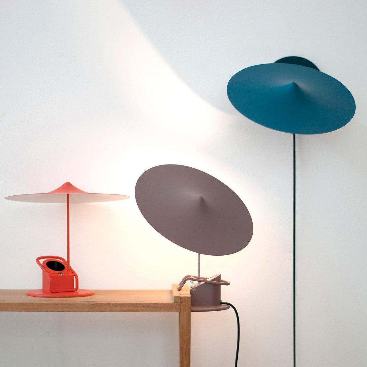 Lumoce futuristisk bordlampe