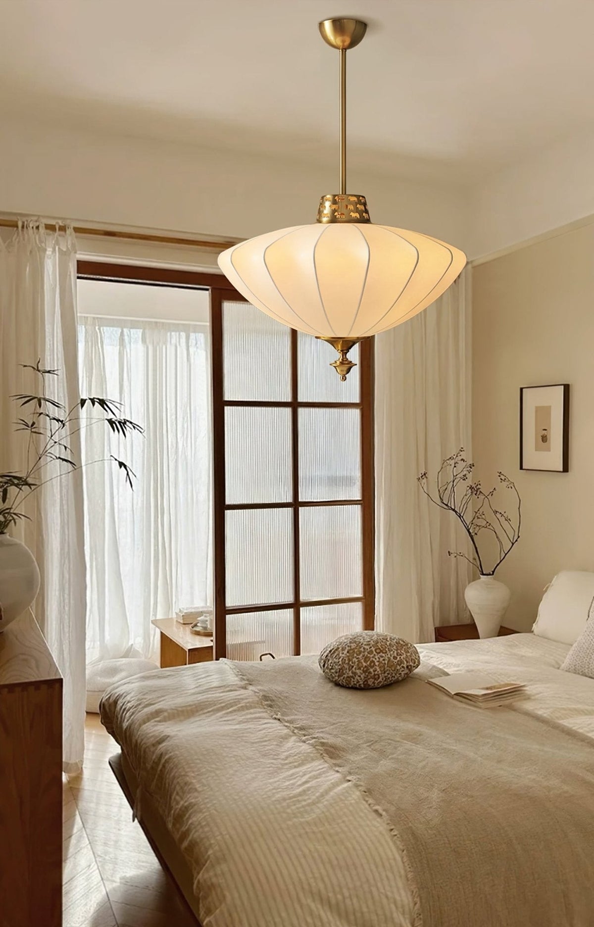 Ortalara elegant vintage-pendel i silke med blomsterdesign