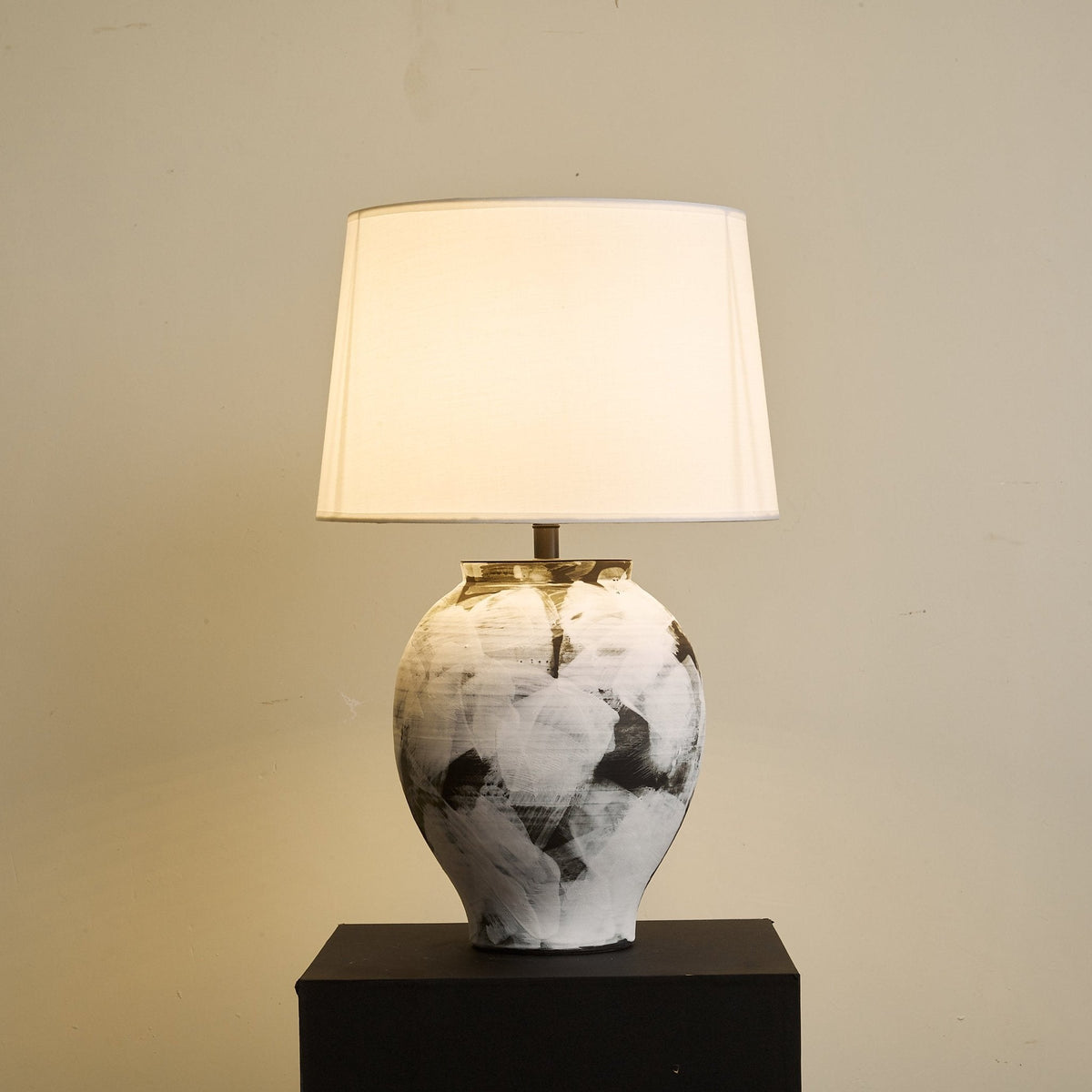 Brush elegant keramisk bordlampe