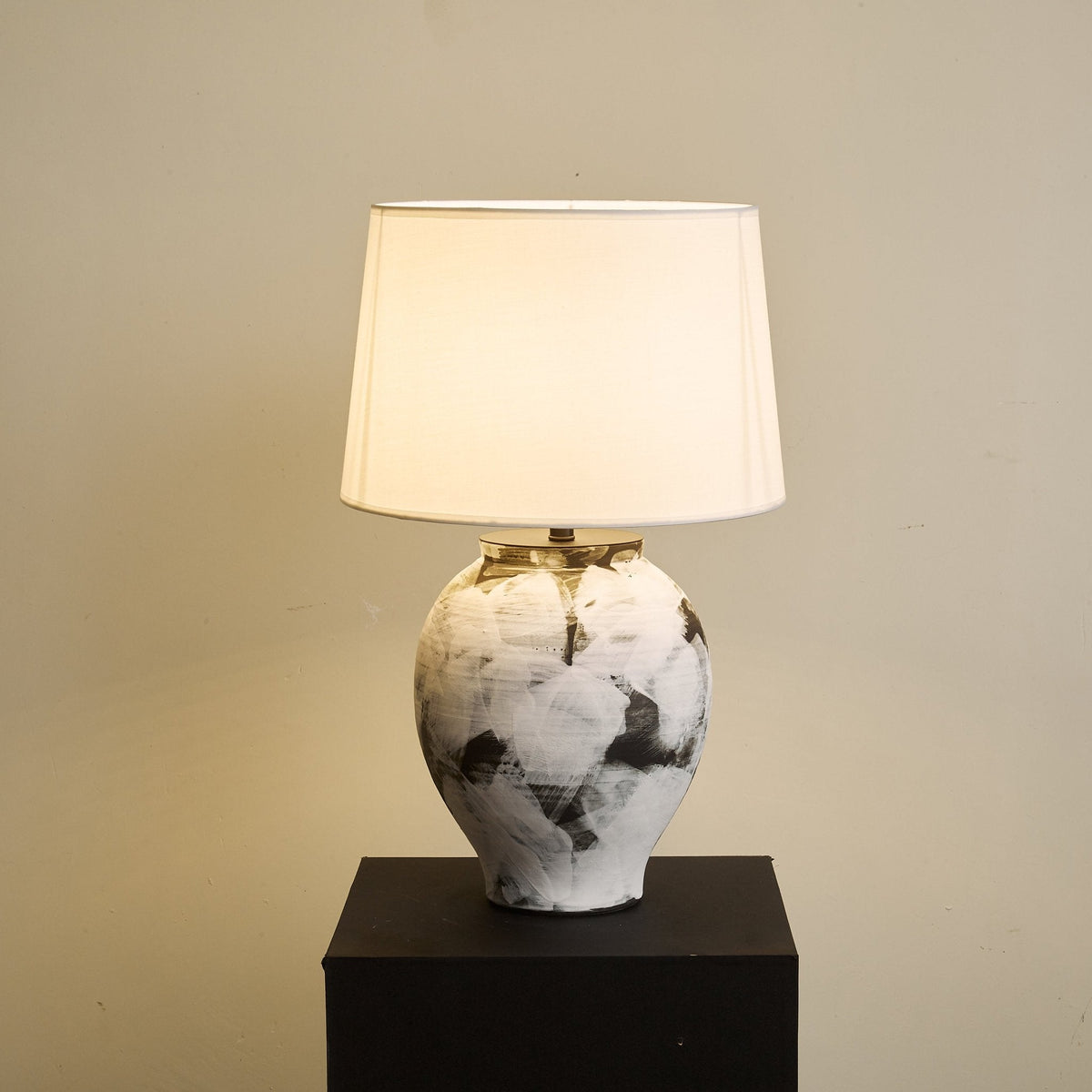 Brush elegant keramisk bordlampe