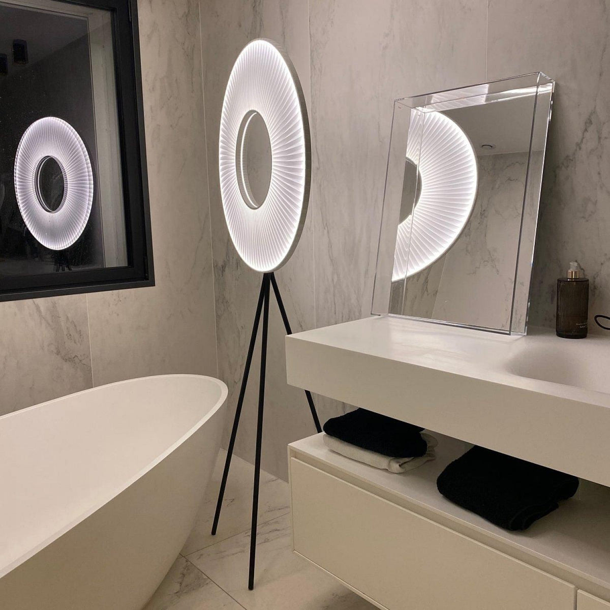 Helen modern golvlampa