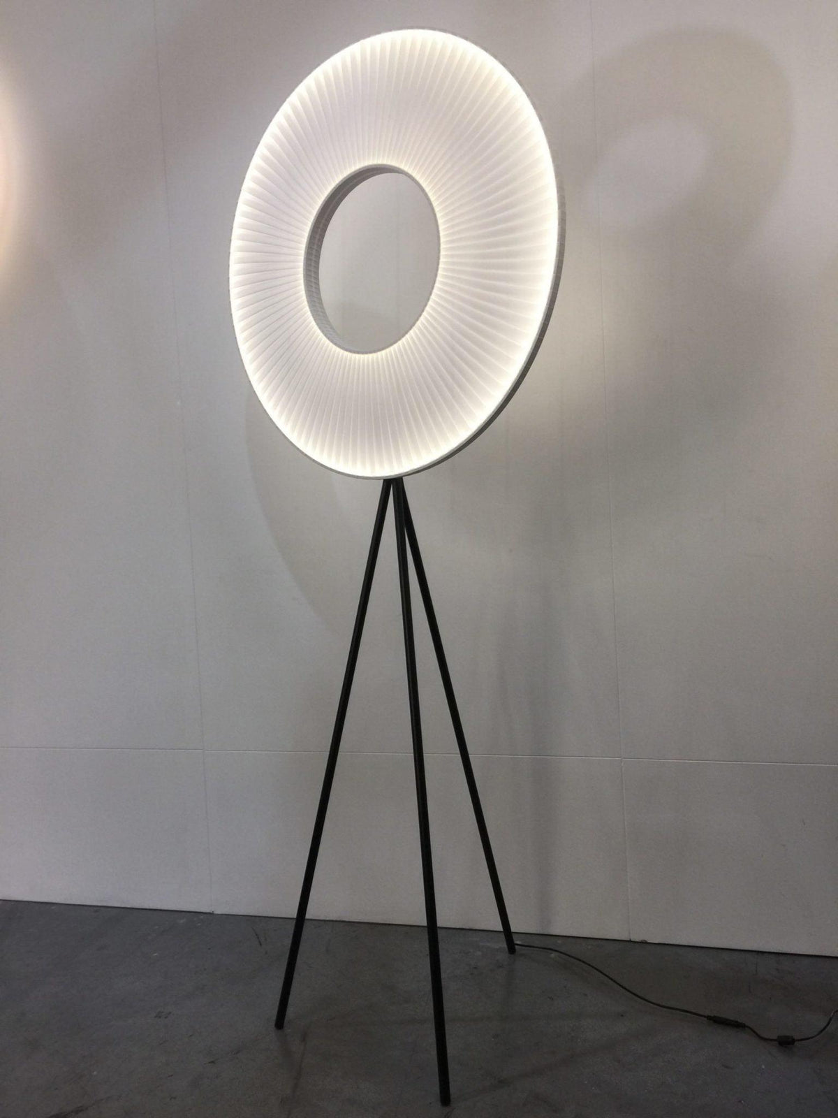 Helen modern golvlampa