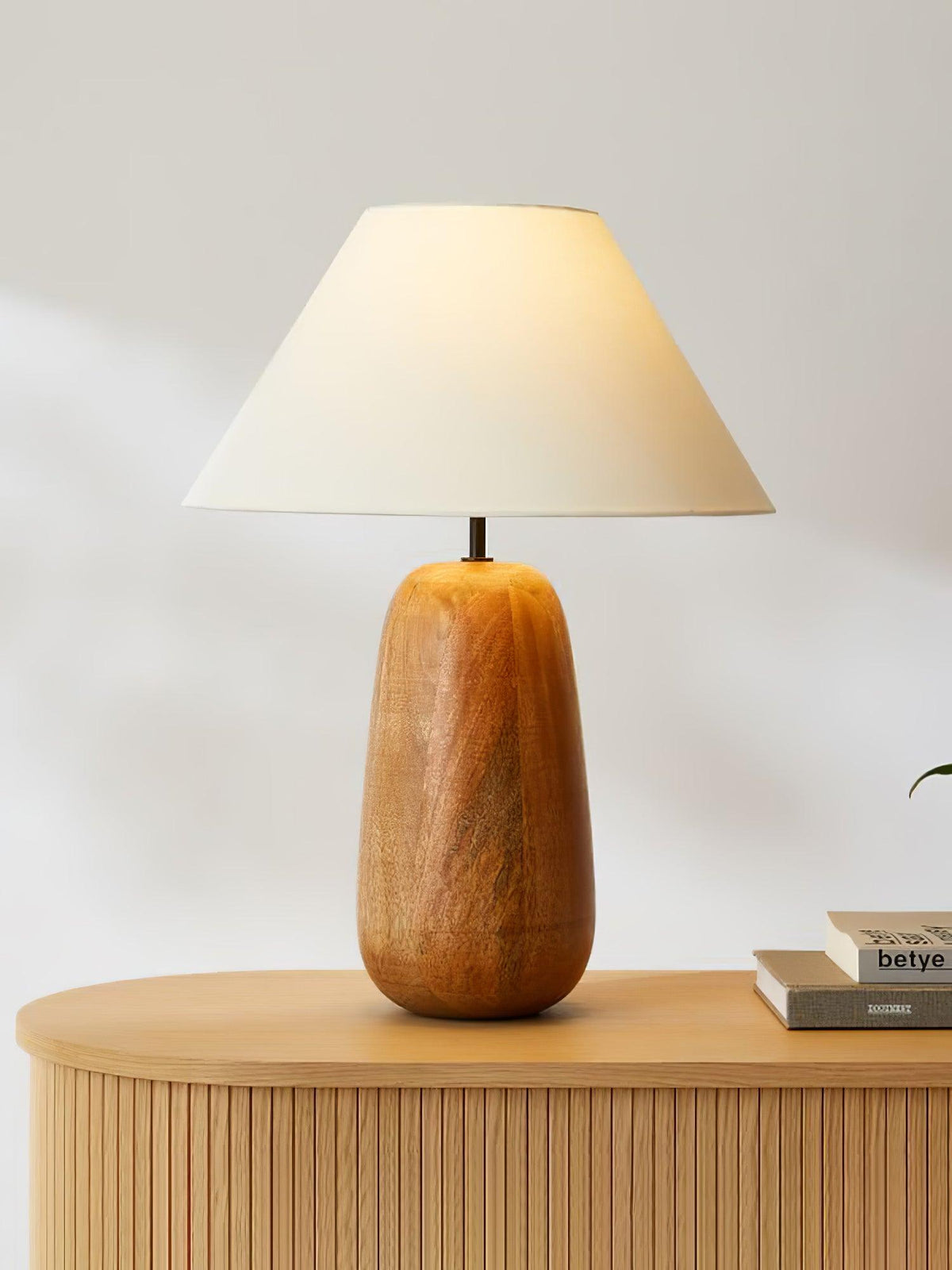 Candeeiro de mesa moderno Syloraya em madeira