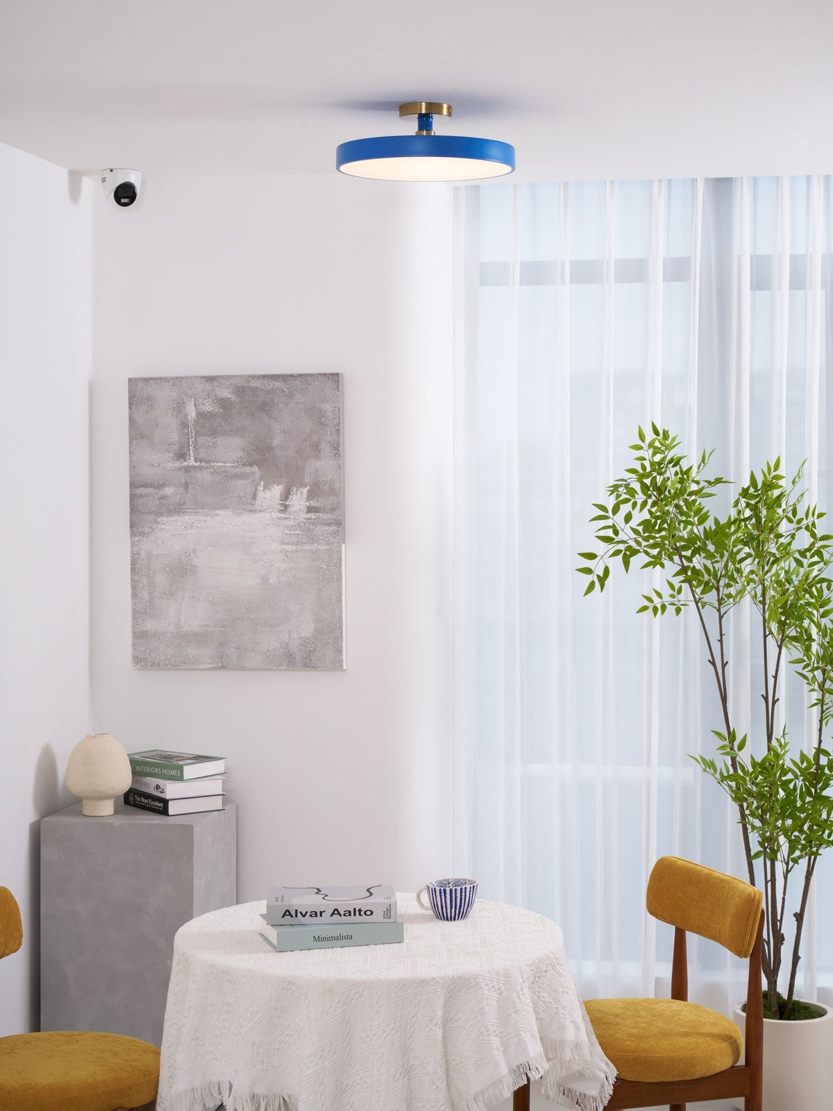 Aureiella moderne loftlampe, plan montering, sort og guld