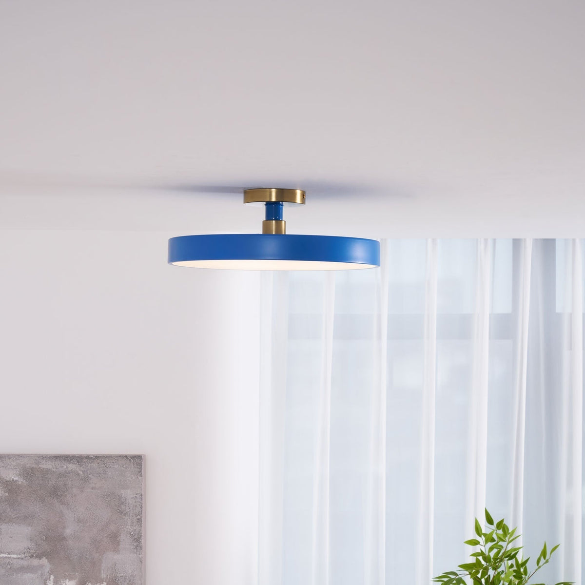 Aureiella moderne loftlampe, plan montering, sort og guld