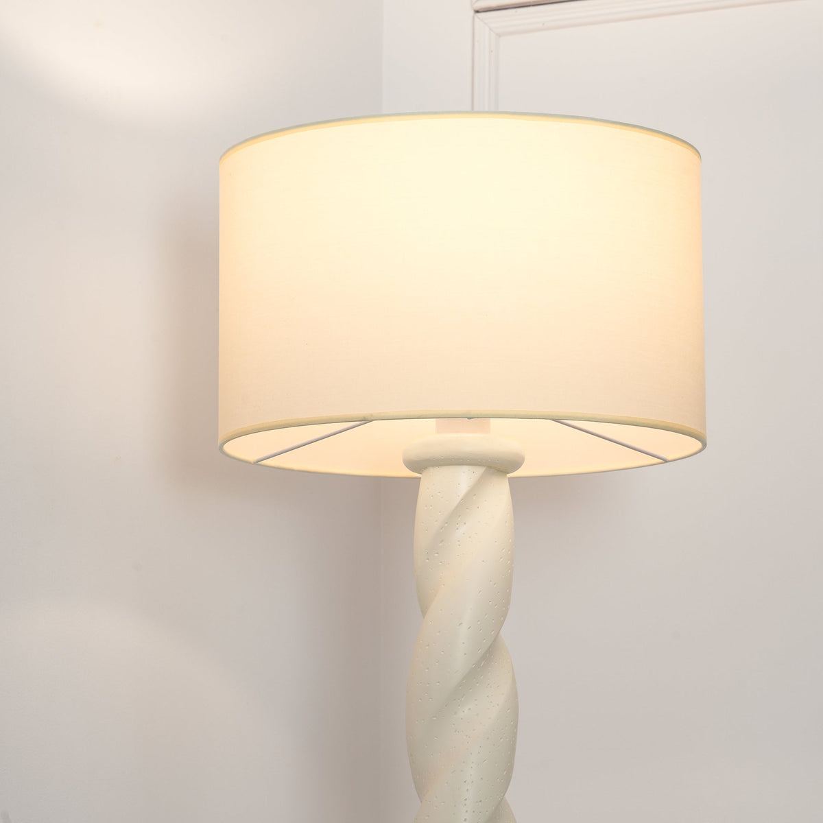 Twylar-gulvlampe