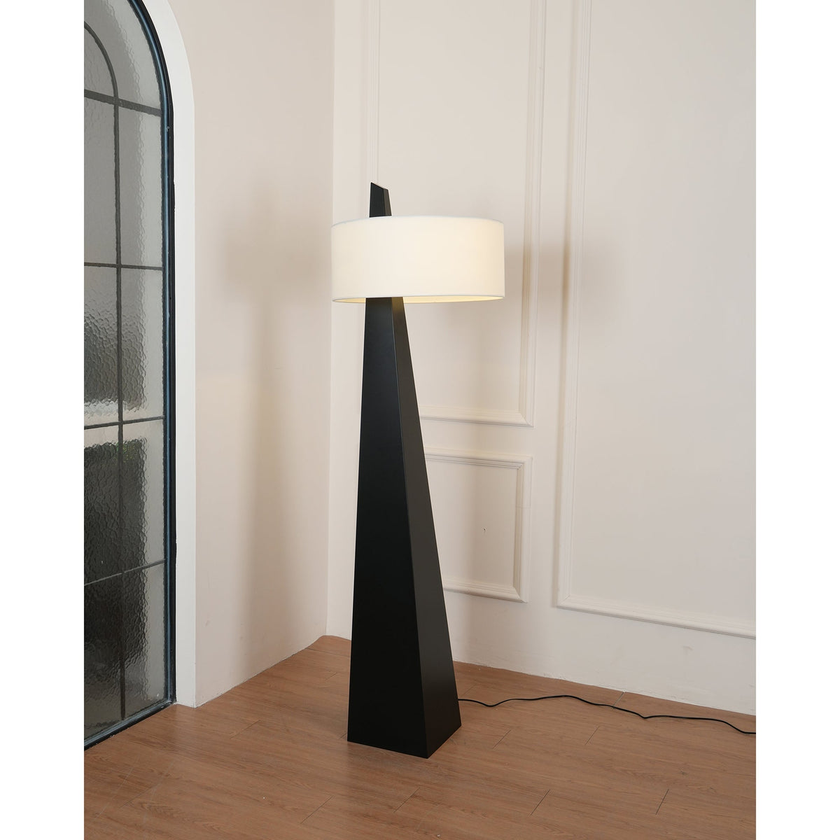 Renalise obelisk-gulvlampe