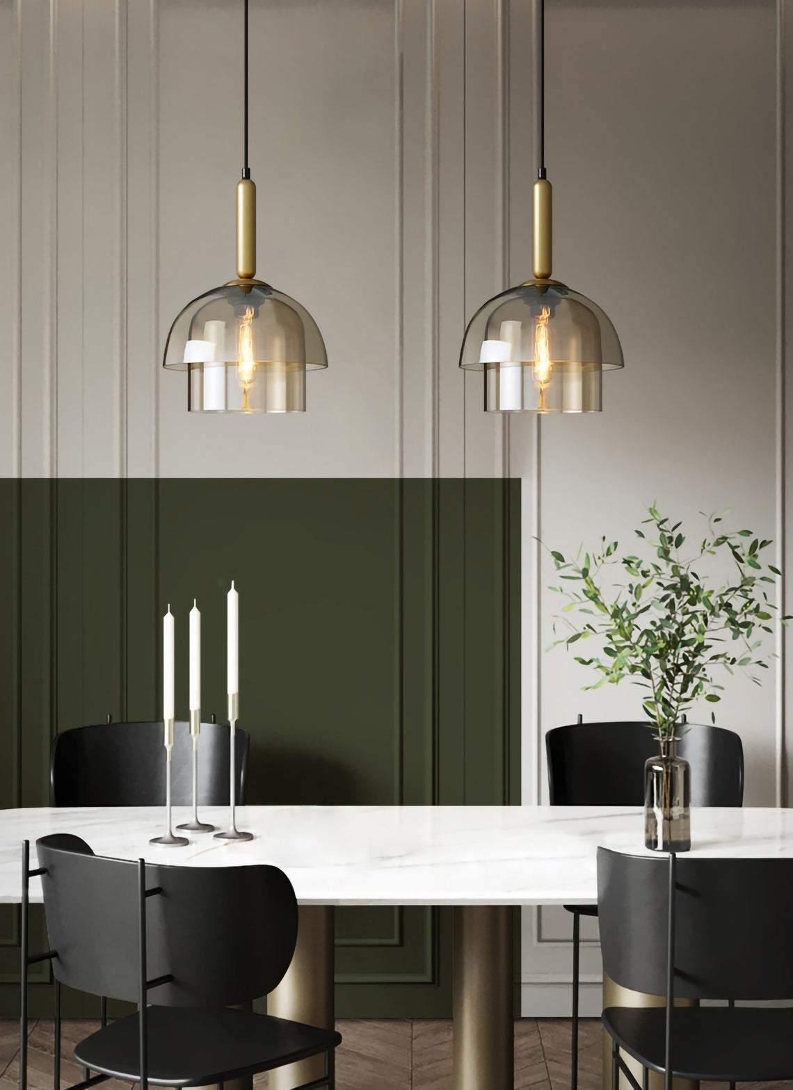 Renley pendellampa med konjakfärgad glaskupa och mässing, mid-century