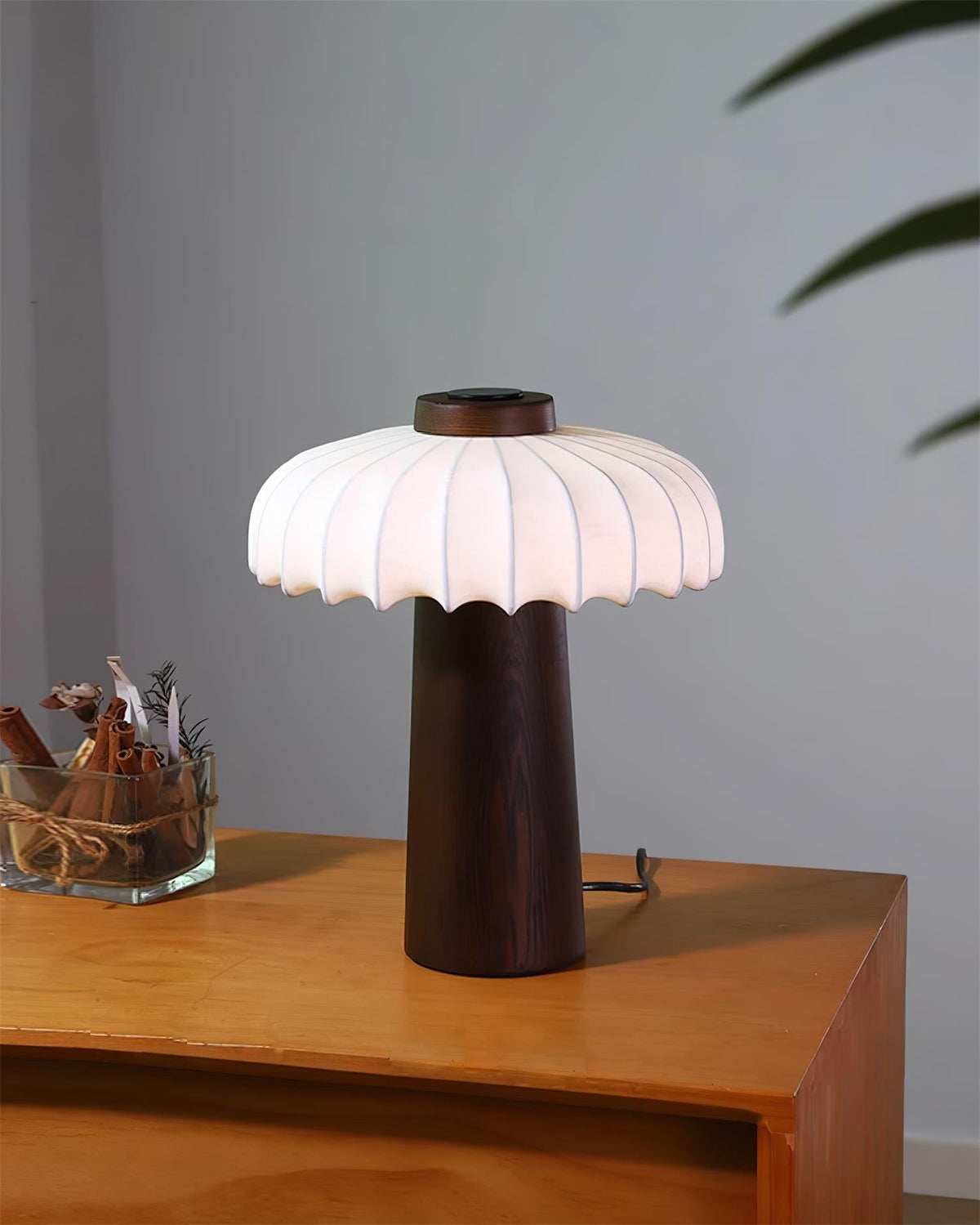 Teriarielle Table Lamp
