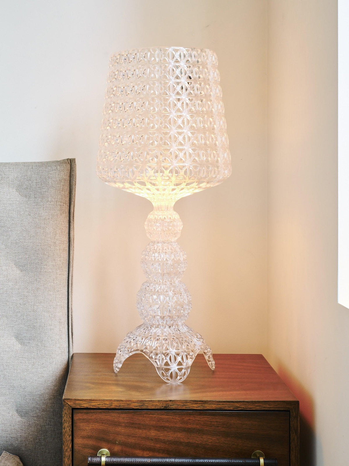 Lilah luksuriøs akrylbordlampe