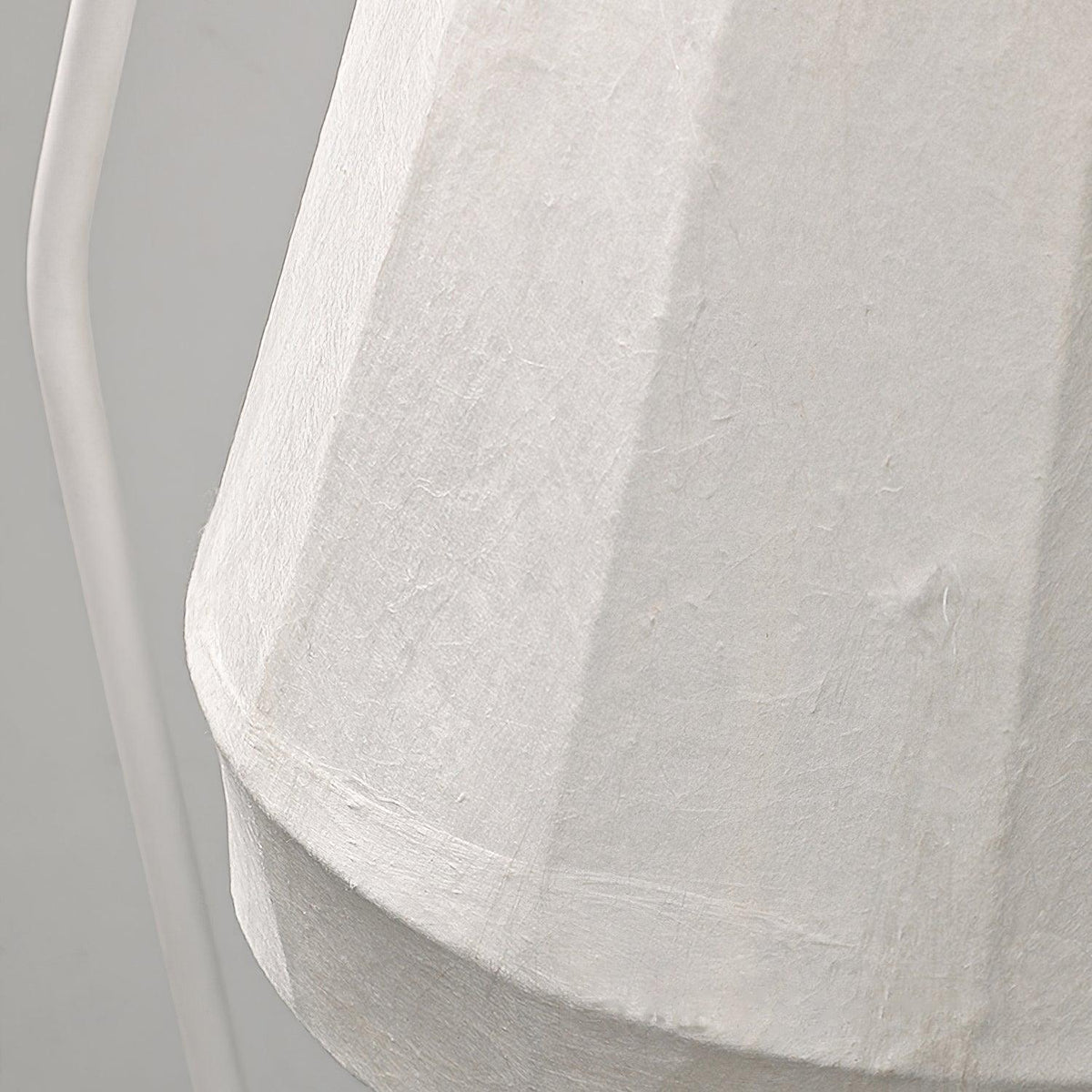 Minimalistisk golvlampa i tyg från Otheir