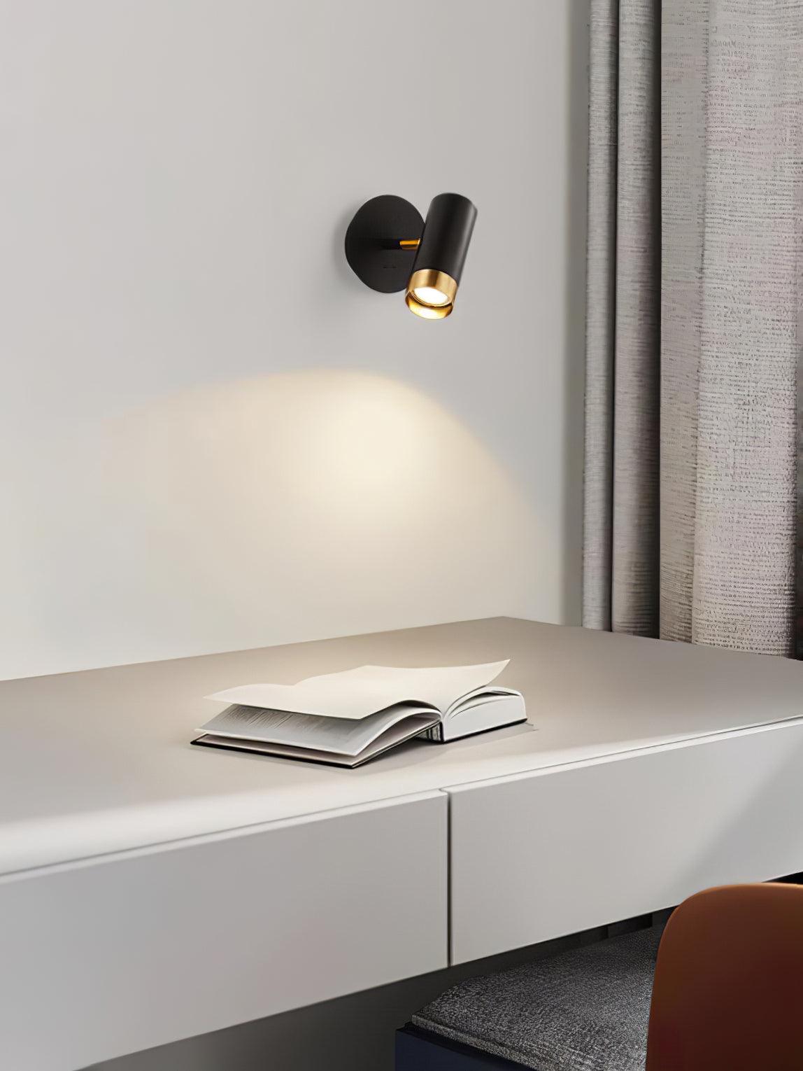 Cevare moderni minimalistinen seinävalaisin