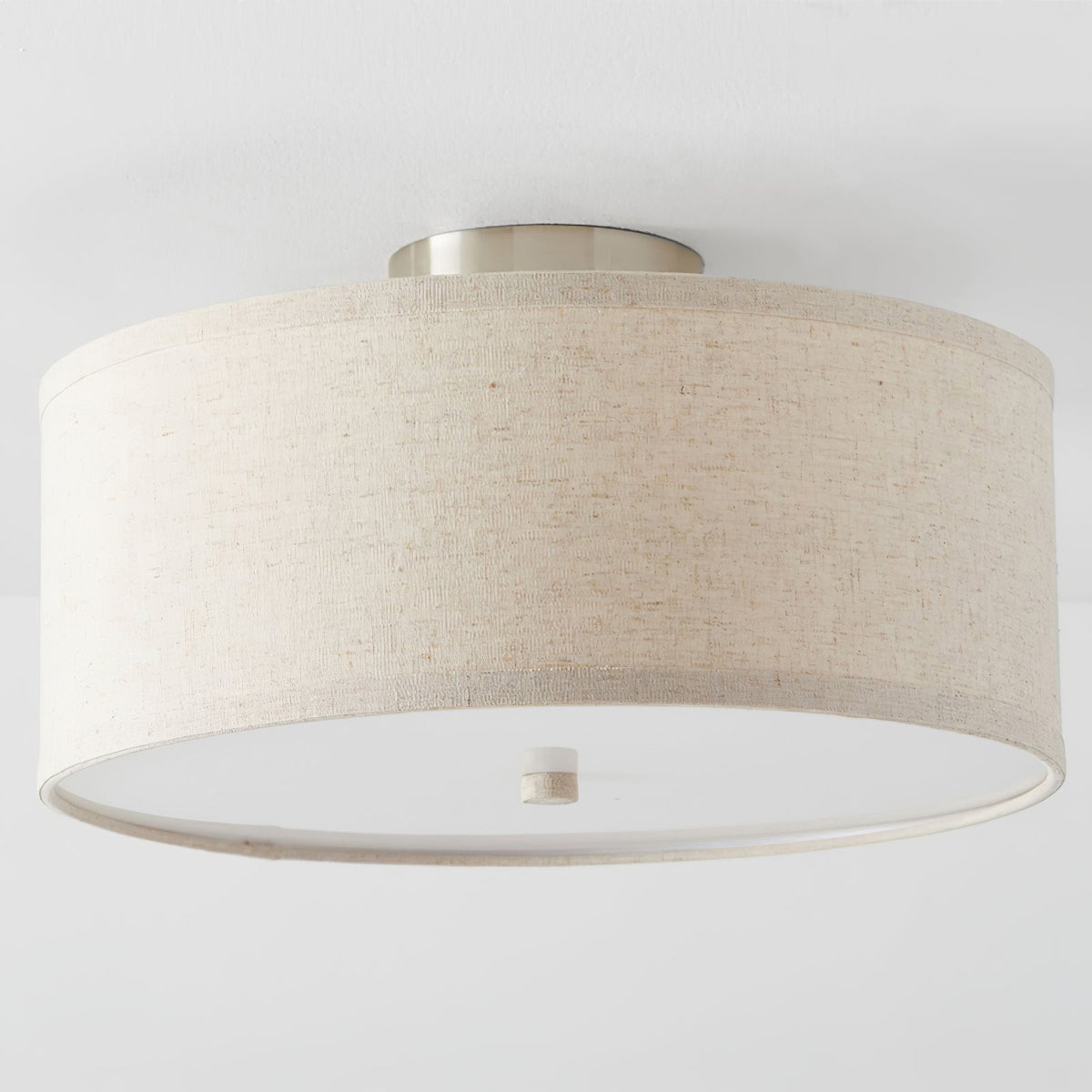 Qilvo loftlampe med linnedskærm, enkel og elegant