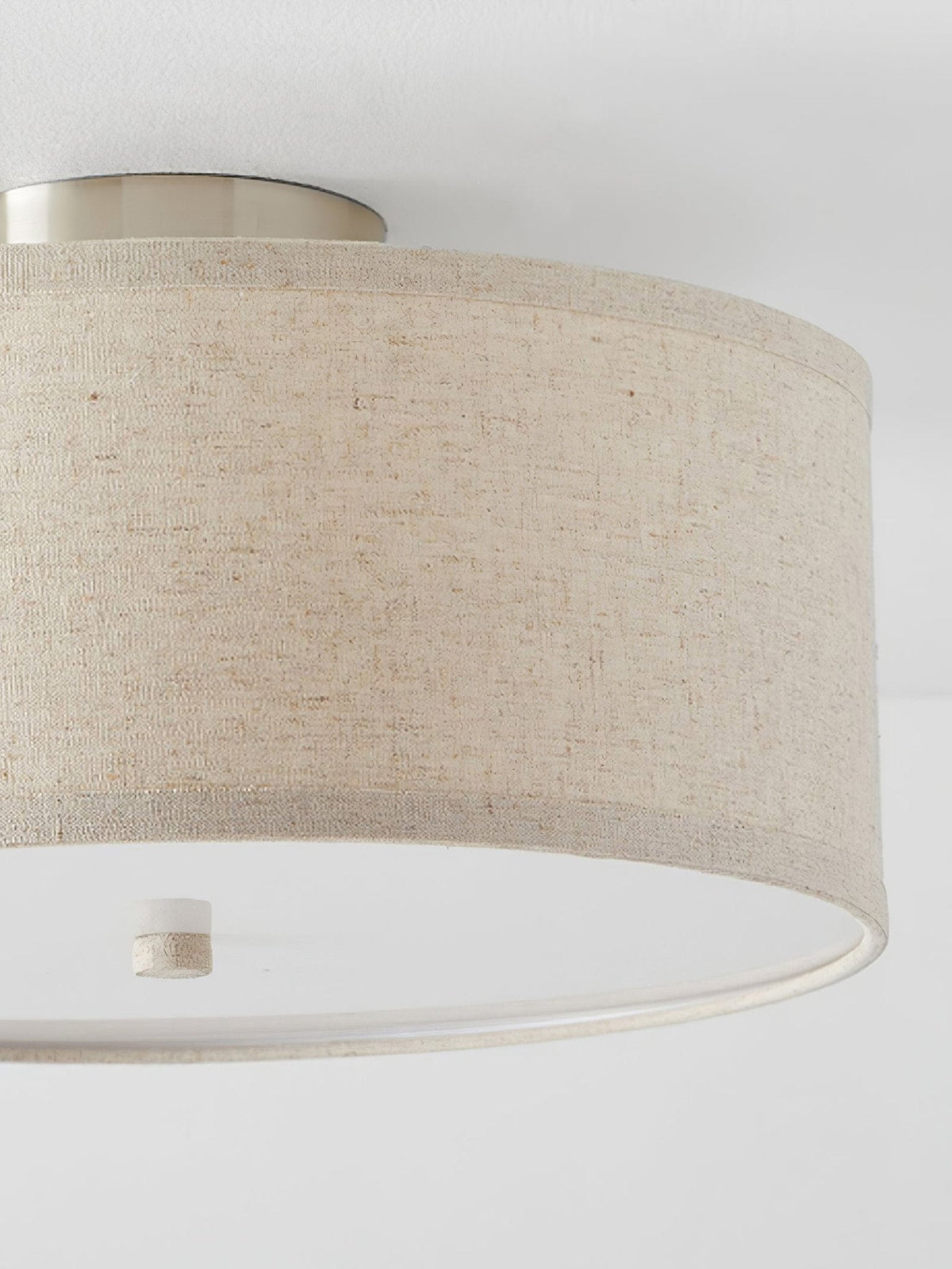 Qilvo loftlampe med linnedskærm, enkel og elegant