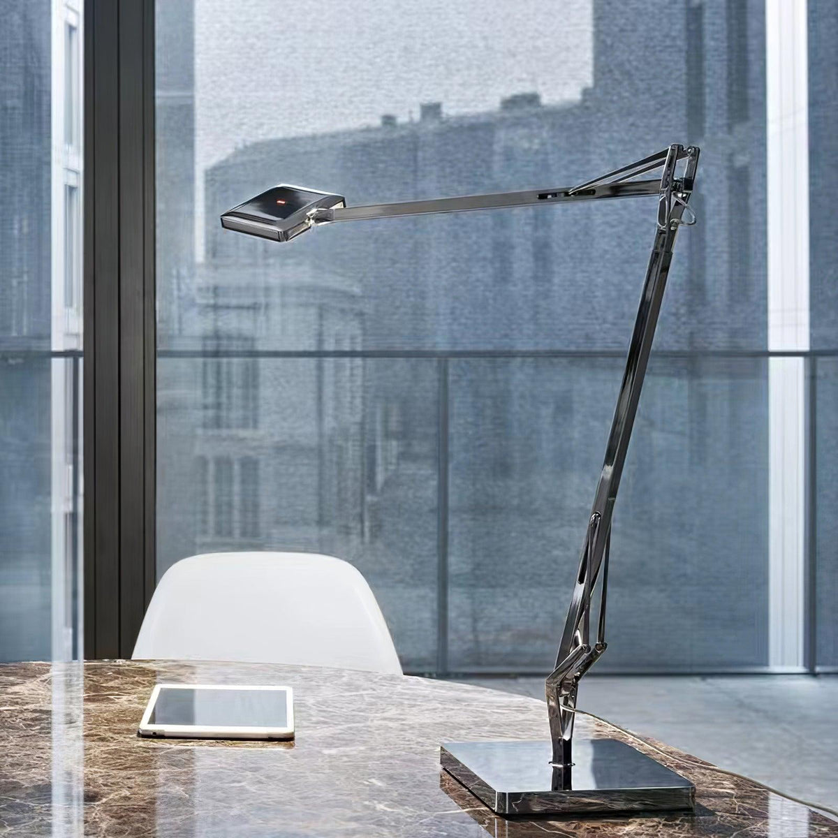 Tevenu industriell bordslampa i aluminium