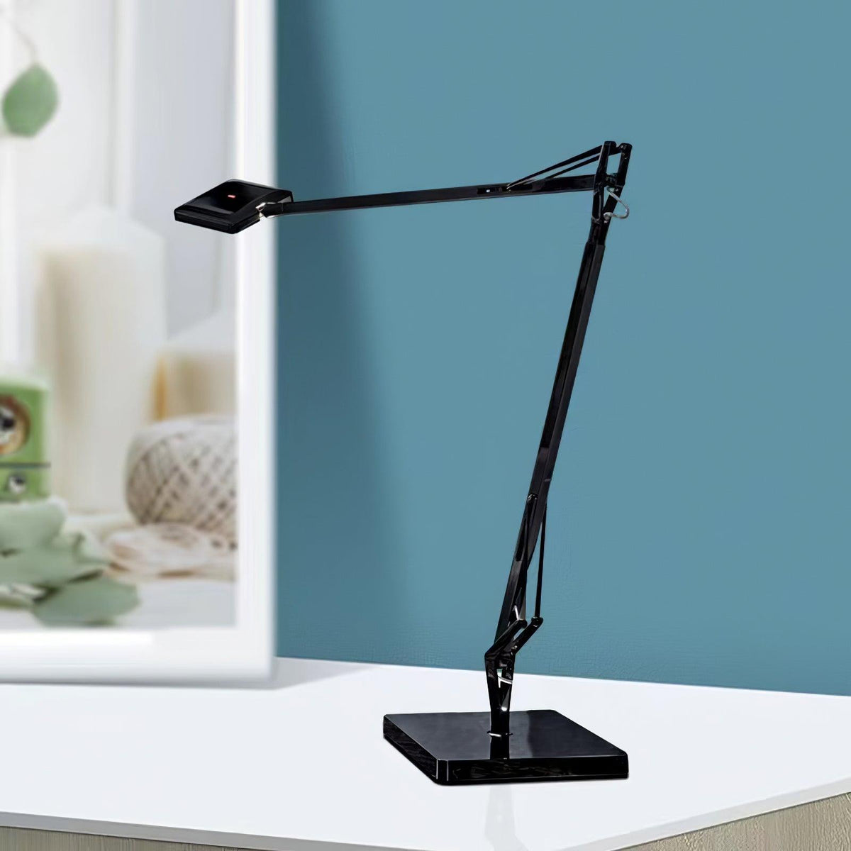 Tevenu industriell bordslampa i aluminium