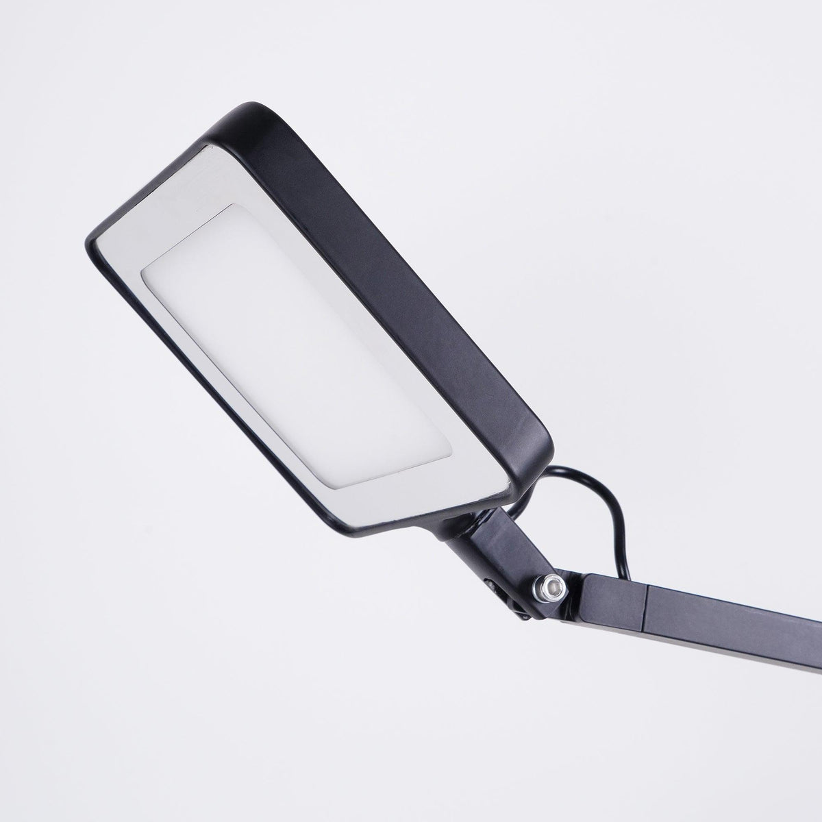 Tevenu industriell bordslampa i aluminium