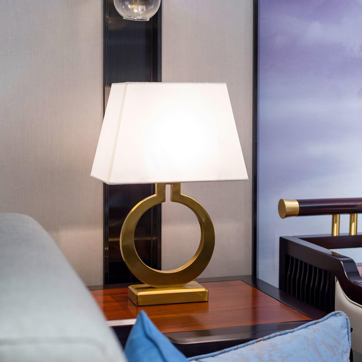Lyrace hyggelig bordlampe i stof
